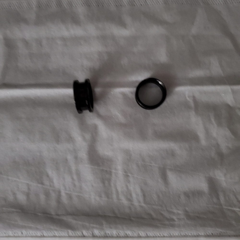Ear spacers - Picture 2 of 3